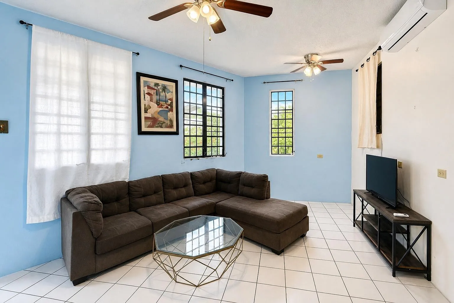2 bed, $3,000 — Photo 2