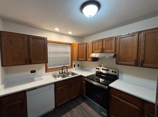 1120 S State St APT 4, Marengo, IL 60152