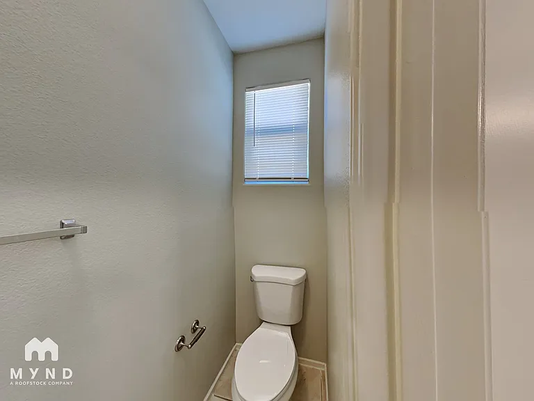 2500 Birds Nest Cactus Ct — Photo 19