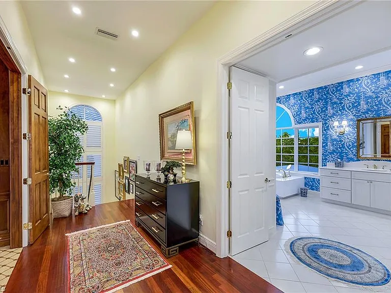 27710 Marina Isle Ct — Photo 35