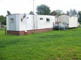 12800 W Cavalier Ln, Poseyville, IN 47633