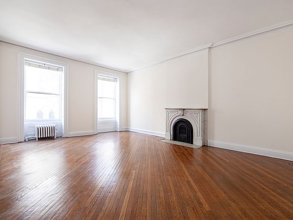 3rd image of 34 Livingston St #3A