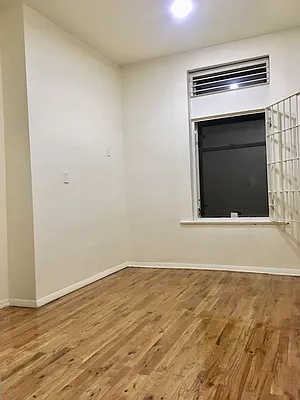 Rented by Matthew Gros-Werter, LREB  | media 4