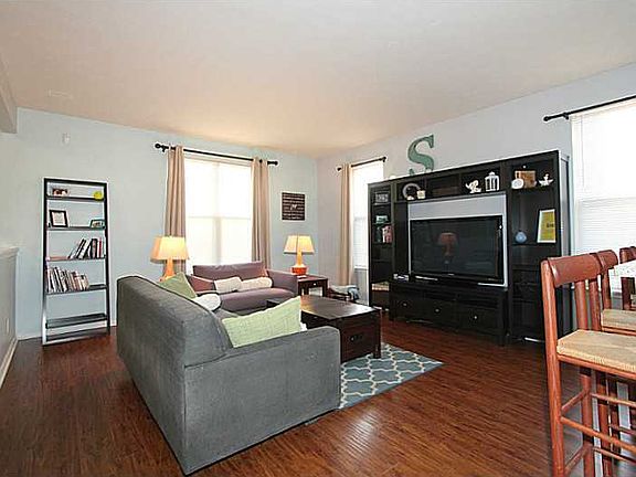 3rd image of 2354 N Alabama St