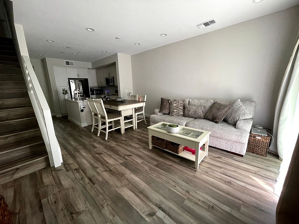 1st image of 3917 Wattling St
