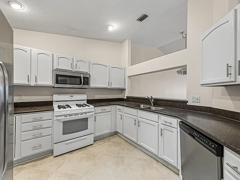 277 Coastal Hill Dr — Photo 9