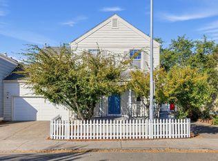 941 Kingwood St, Santa Rosa, CA 95401