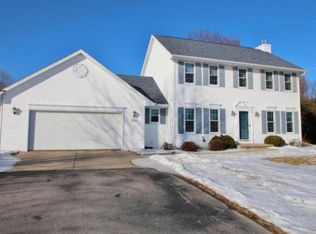 2152 Elvira Way, Green Bay, WI 54313