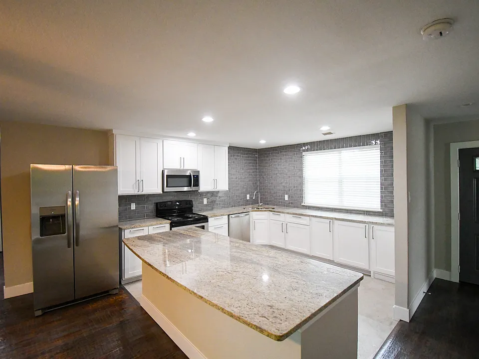 3430 Princeton Dr