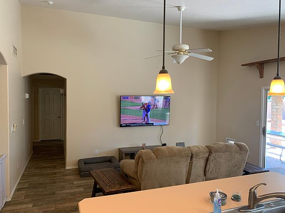 3rd image of 2557 E Taro Ln