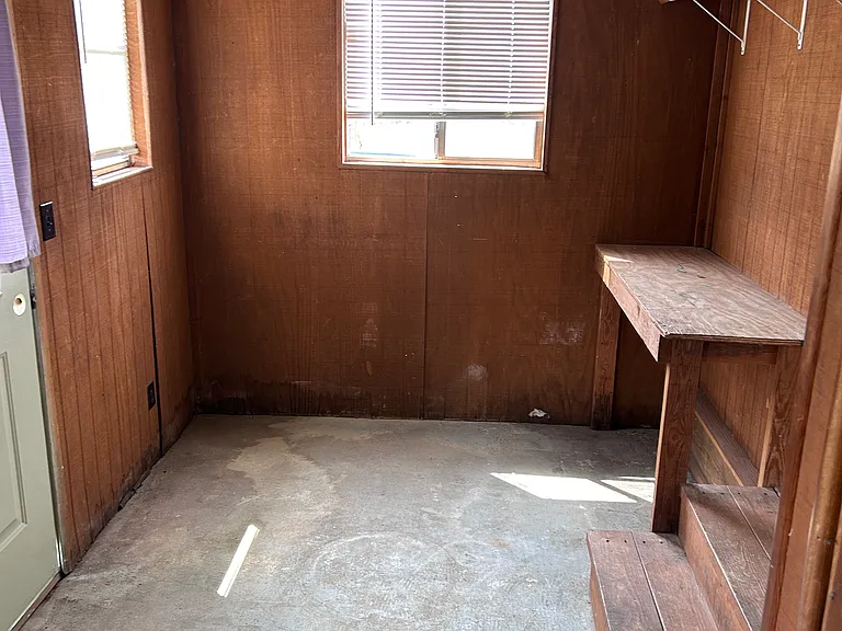 8949 El Paso Ave — Photo 6