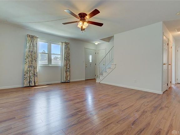 2nd image of 1798 Pueblo Dr