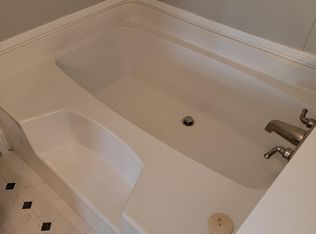 1386 Providence Rd, Sevierville, TN 37876