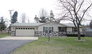 1st image of 5481 Robinwood Dr