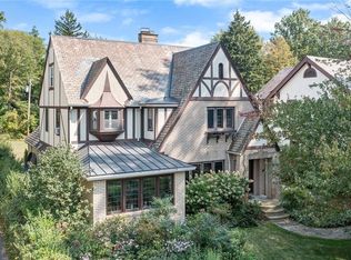 2213 Coventry Rd, Cleveland Heights, OH 44118