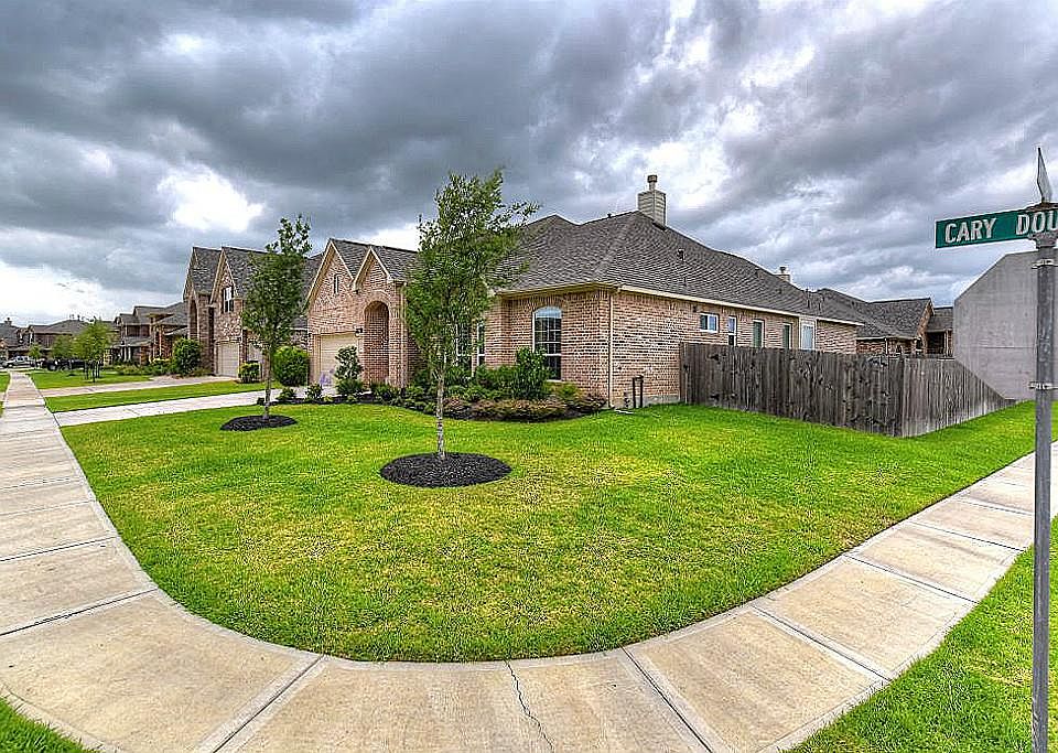 1st image of 31922 Cary Douglas Dr