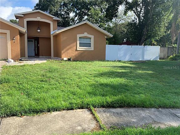 3rd image of 7113 Lawnview Ct