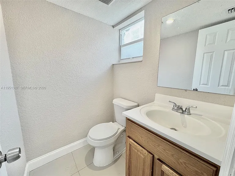 3840 SW 52nd Ave #3840 — Photo 14