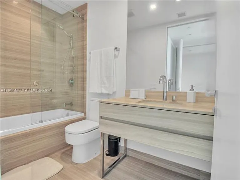 18975 Collins Ave #CU-4303 — Photo 12
