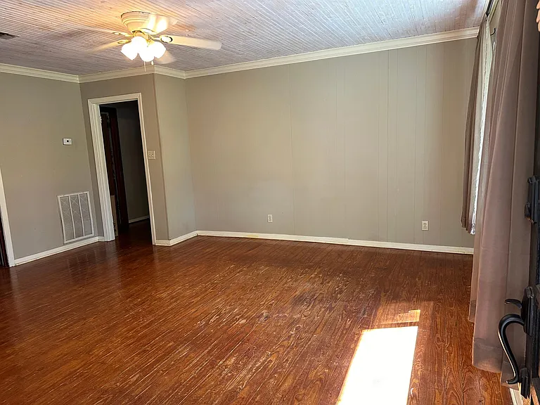 27238 Austin St — Photo 14