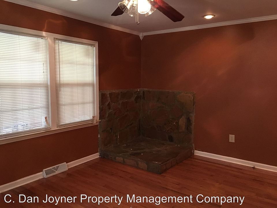 2nd image of 205 Orchid Dr