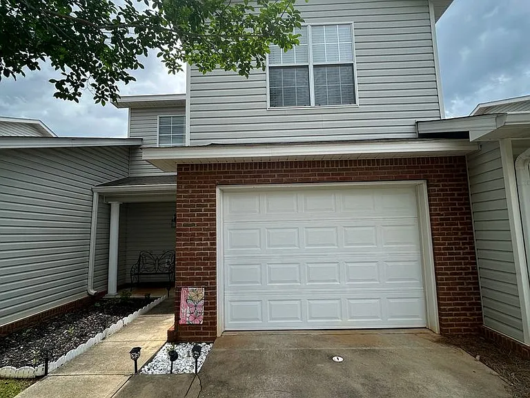 127 Winterberry Way — Photo 1