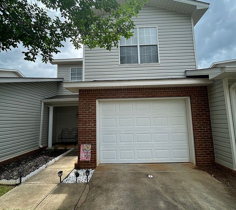 1st image of 127 Winterberry Way