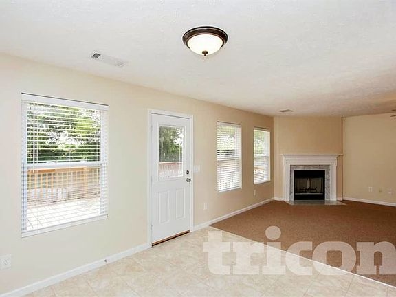 3rd image of 612 Elderberry Way