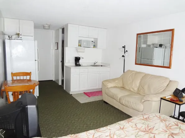 2572 Lemon Rd, Honolulu, HI