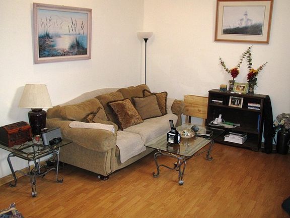 4th image of 2428 Bridgewater Dr