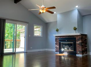 5230 Williams St, Downers Grove, IL 60515