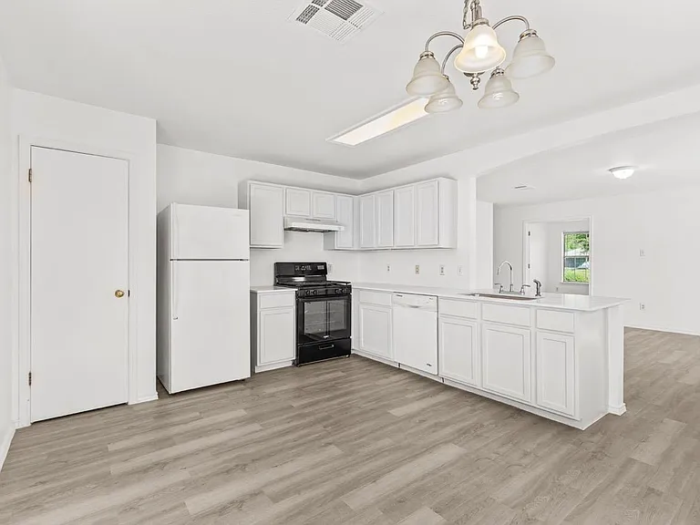 112 James Lin Cir — Photo 12