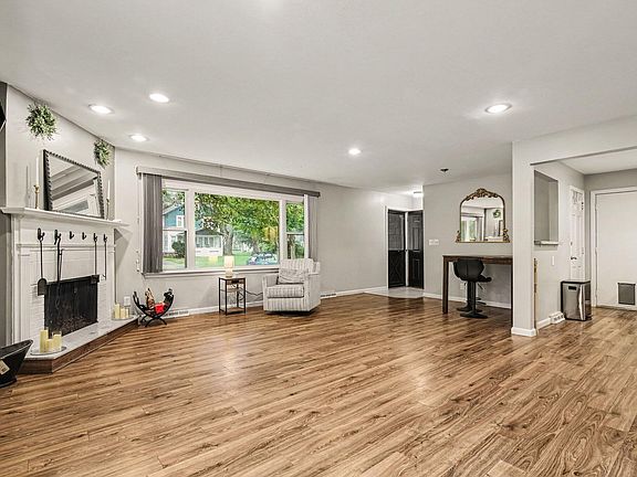 5th image of 724 Crescent Rd