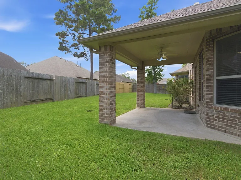 14535 Mountain Cliff Ln — Photo 31