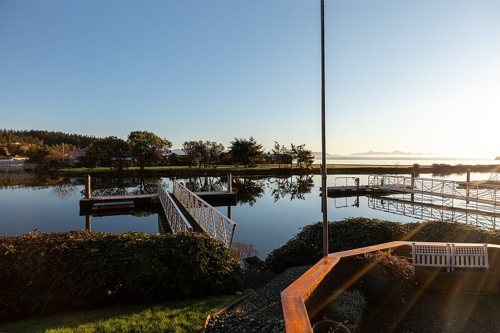 Oak Harbor, WA 98277