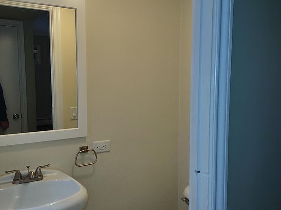 1st floor powder bath
