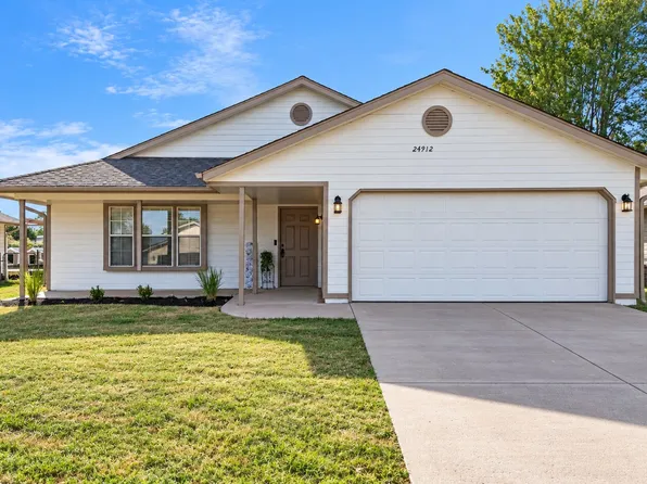 24912 S Heartwood Dr, Claremore, OK 74019