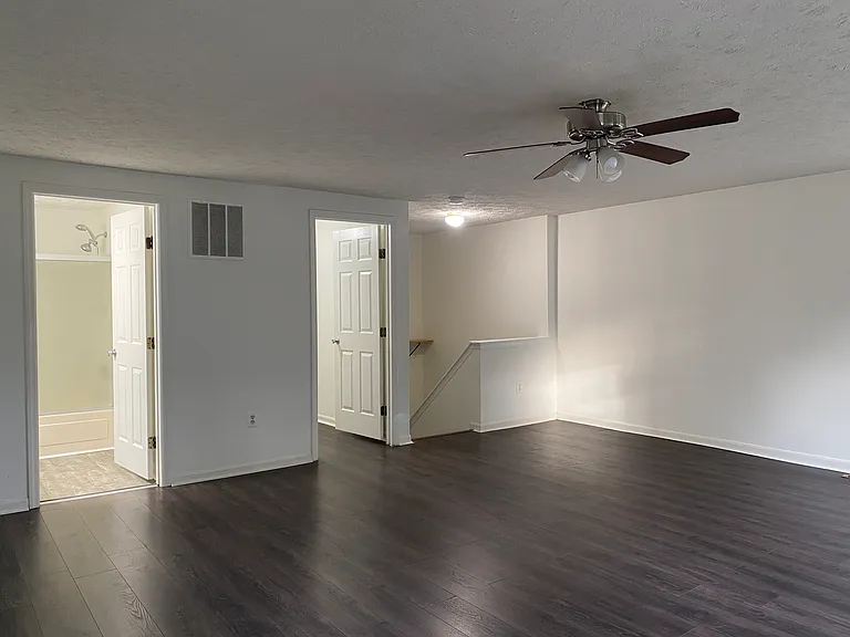 525 Pensacola Dr — Photo 16