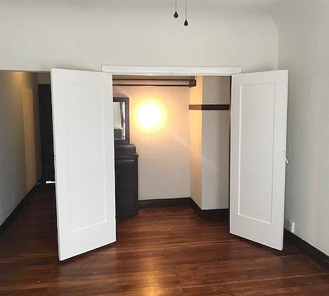 5th image of 1116 Sartori Ave APT 211
