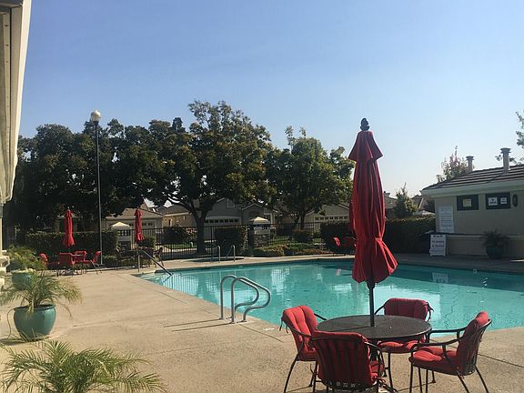 4th image of 148 Mandarin Cir