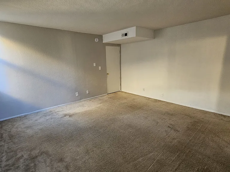 4646 Willis Ave #100 — Photo 7