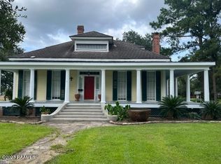2146 Main St, Jeanerette, LA 70544