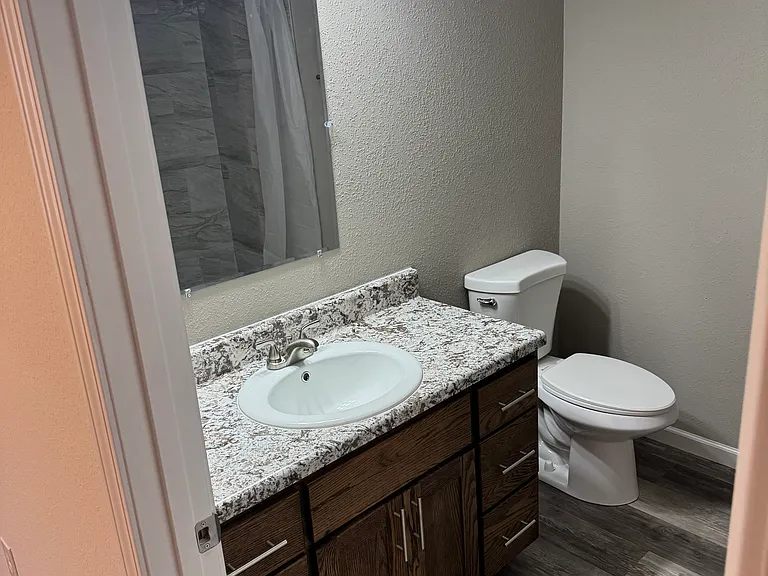 1617-1619-1637 1617ripley160e — Photo 14