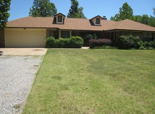 869 Squirrel Ct, Tuttle, OK 73089