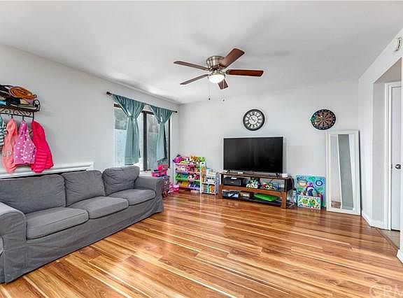 3rd image of 567 Park Shadow Ct #30