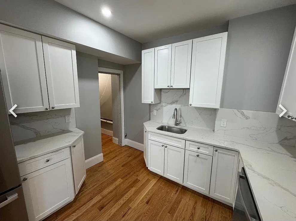 4 bed, 9999 sqft, $4,200 — Photo 4
