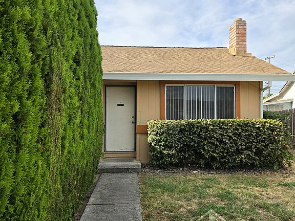 4th image of 3232 Scotland Dr