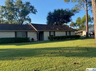 403 Mead Rd, Victoria, TX 77904