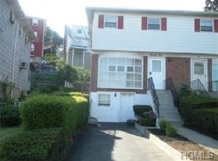 25 Elizabeth Pl, Yonkers, NY 10703