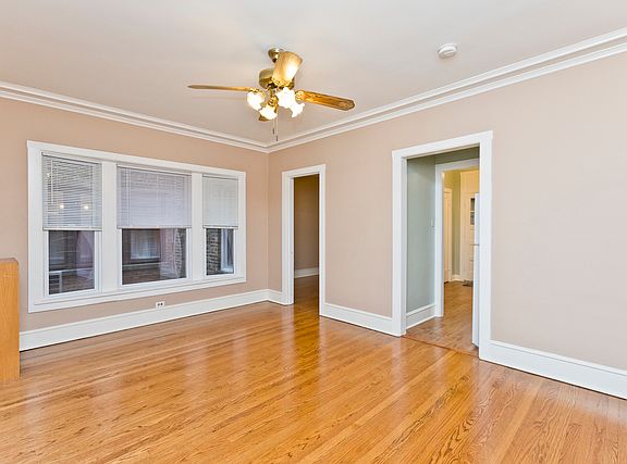 4th image of 1523 W Rosemont Ave #2E